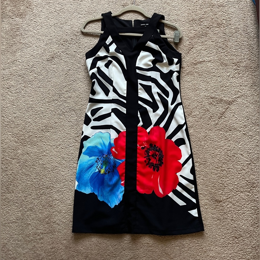Samuel Dong Black and White Dress with flower design Size XS